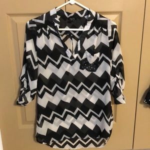 Black and white sheer half sleeve blouse